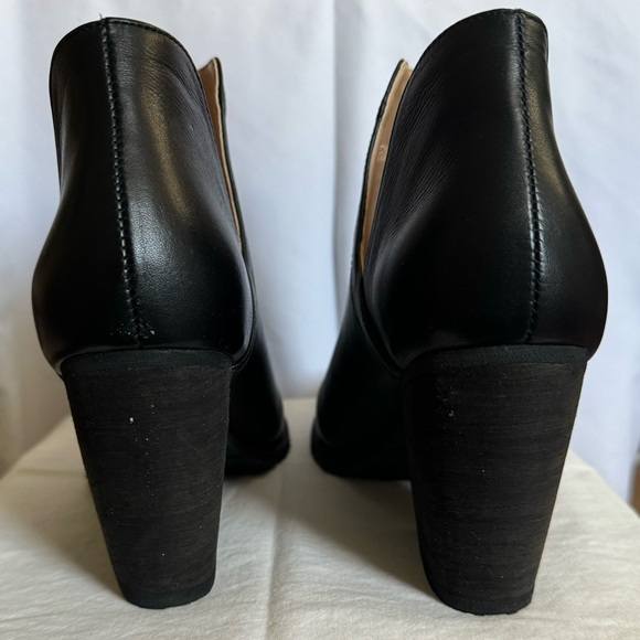 Brand New Black Leather Cut-Out heeled boots - Size 37 - Picture 6 of 9